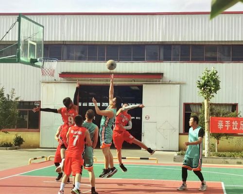 山东彩山铝业有限公司与宁阳农商银行开展篮球友谊赛